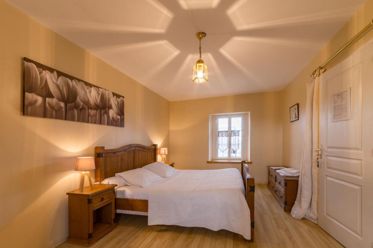 La Cle Des Champs Des Abers Bed & Breakfast Saint-Pabu  Exterior photo